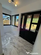 Casa de vanzare cu 2 apartamente in Azuga 