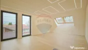 La poalele Tâmpei — vilă contemporană în Schei