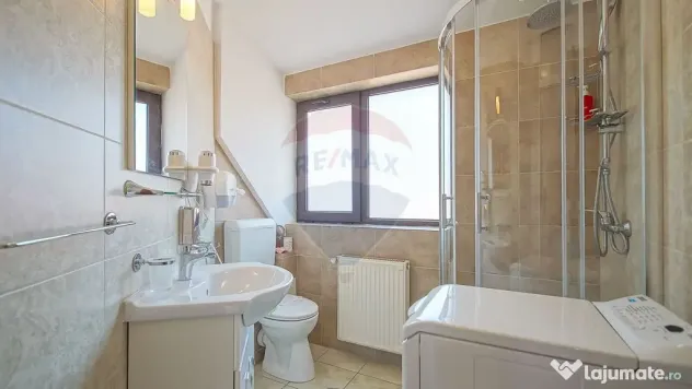 Casă cu 2 apartamente în Brasov, investiție sigură sa...