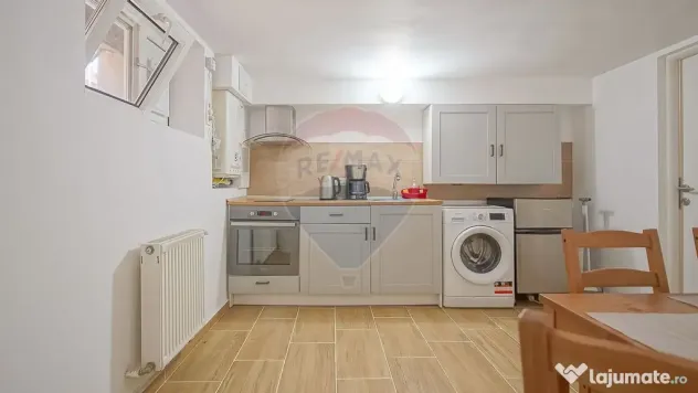Casă cu 2 apartamente în Brasov, investiție sigură sa...