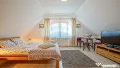 Casă cu 2 apartamente în Brasov, investiție sigură sa... 