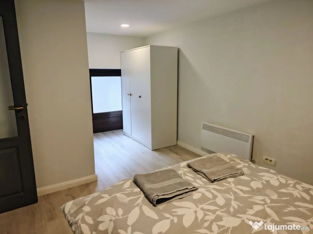 Chirie: apartament ultracentral, 3 camere 450 E neg. Comi...