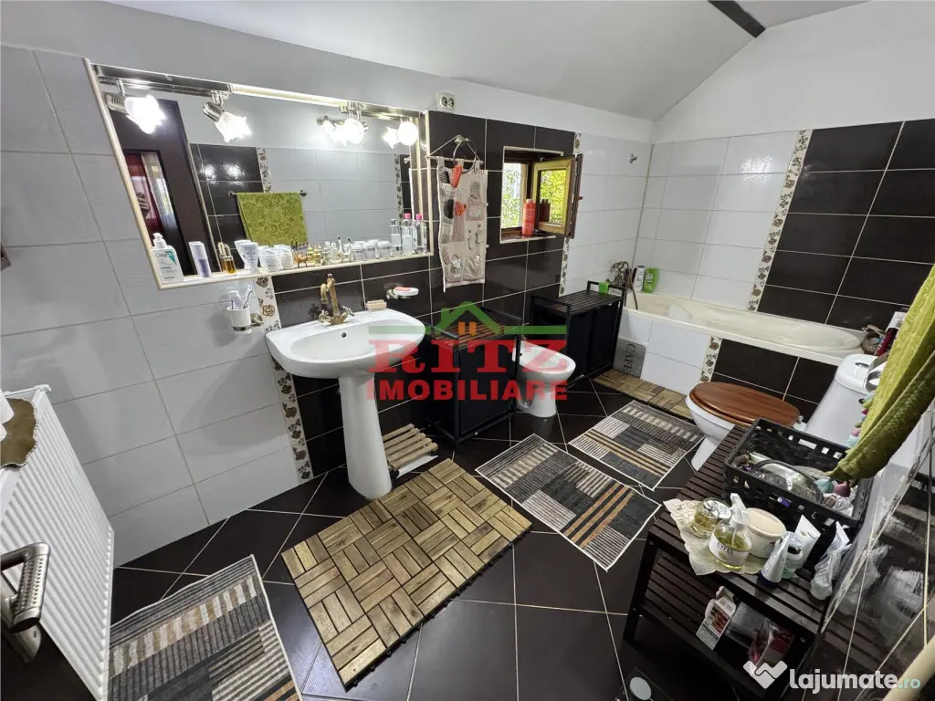 Nou! Casa S=218 mp teren 601 mp, mob. si utilata, zona Agr