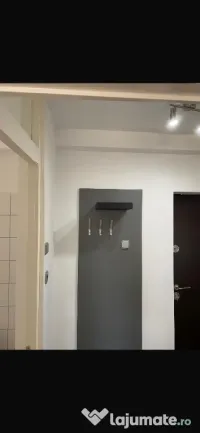 Închiriez garsonieră