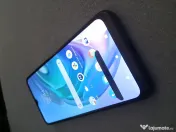 Telefon Motorola Moto G10, 4GB RAM și 64GB stocare.