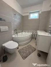 3 Camere de inchiriat cu Parcare inclusa | Disponibilitate i 