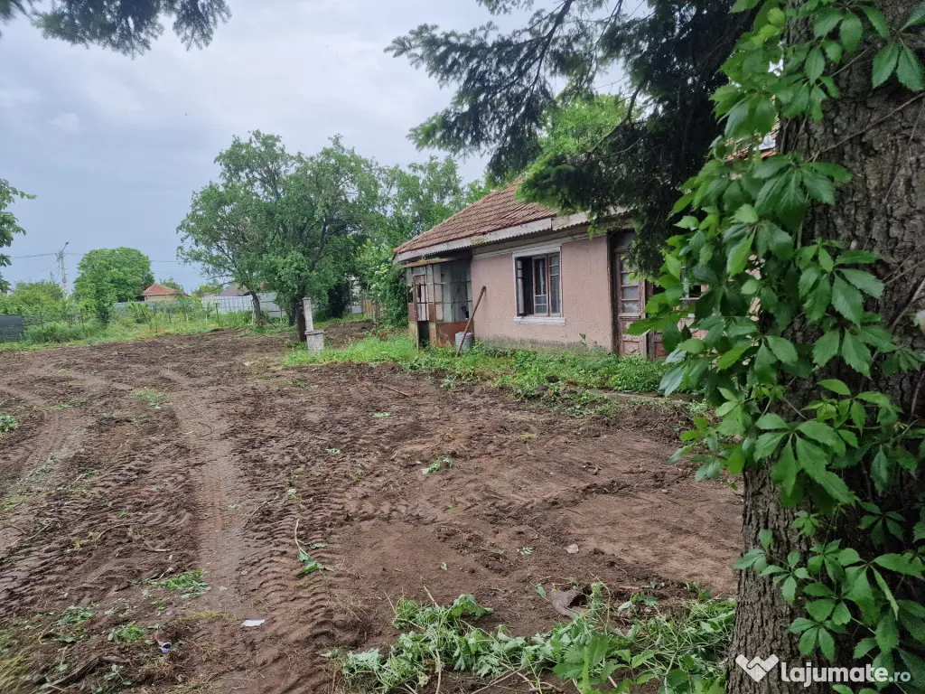 TEREN 828 MP + CASA 63 mp demolabila, Fundeni - Frunzaresti,