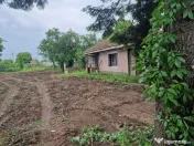 TEREN 828 MP + CASA 63 mp demolabila, Fundeni - Frunzaresti, 