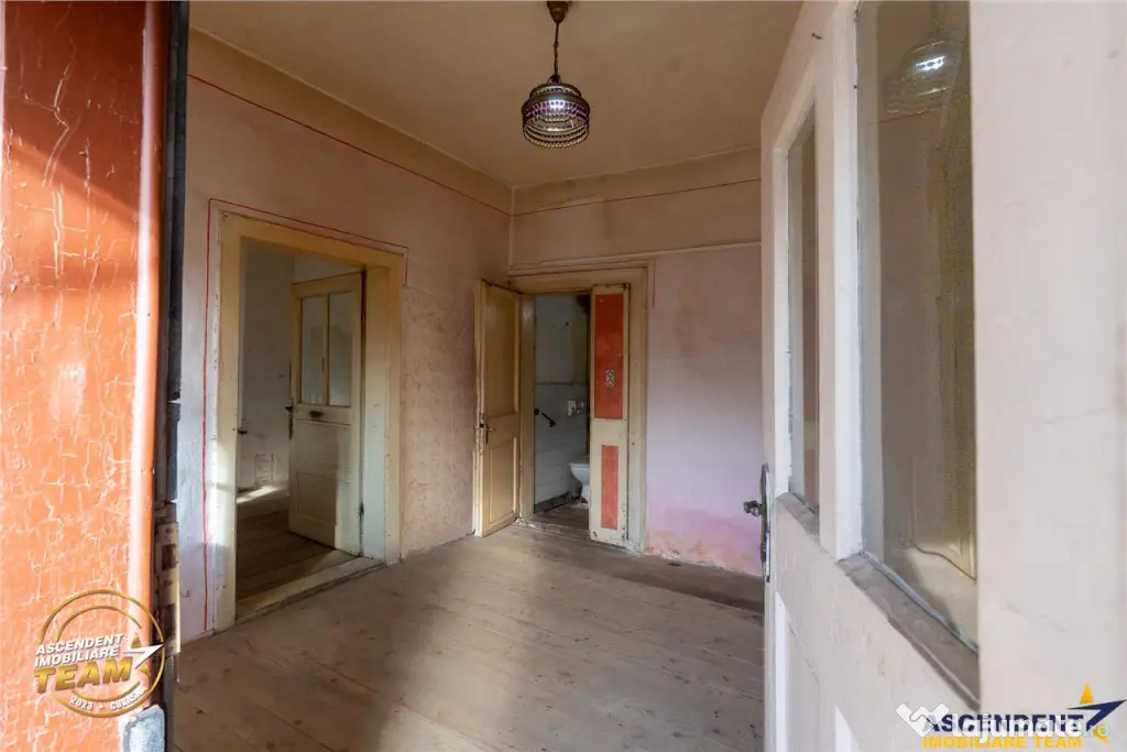Casa din lemn, teren 384 mp: oportunitate renovare, Simeria