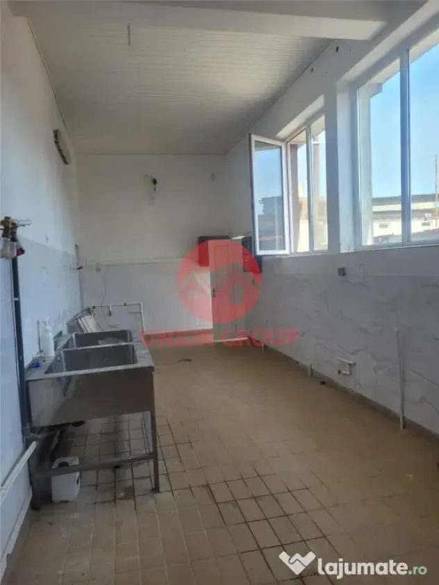Spatiu Industrial/Hala, peste 750 mp, Amplasat pe un Teren