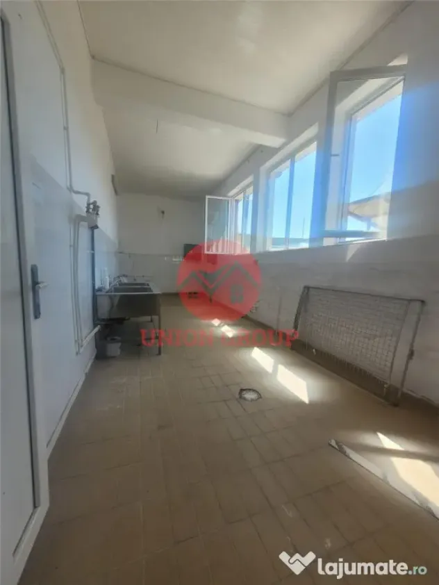 Spatiu Industrial/Hala, peste 750 mp, Amplasat pe un Teren