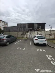Proprietate cu potențial comercial – casă și teren în zona centrala 