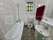 Apartament de inchiriat, 3 camere, decomandat, zona Ramada 