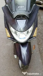 Convenabil Scuter Kymco Xciting 2012 