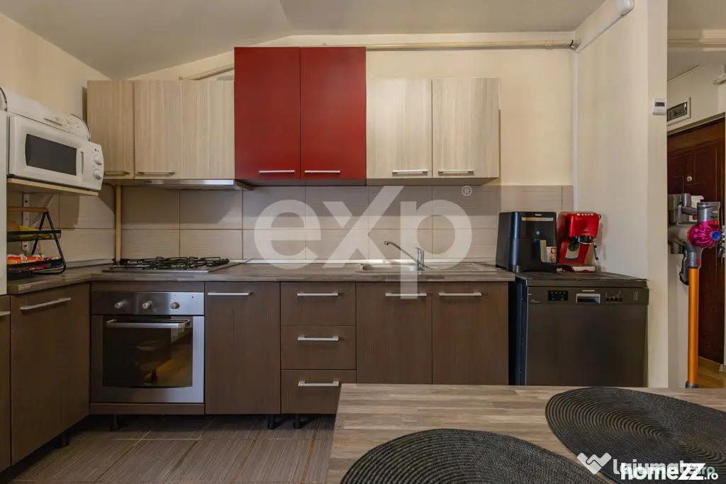 APARTAMENT 3 CAMERE SPATIOS -63 MP UTILI-ZONA DAMBOVITA