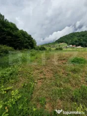 Teren de vânzare – 11 ari, zona Dealul Jelnei. 