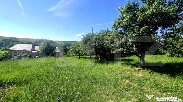 Teren intravilan, 1.518 mp în Feleacu – Confort, natură
