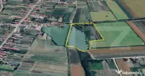 Teren cu livada si la populat cu peste, 37.620 mp, zona Oar