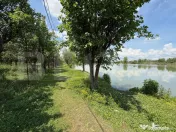 Teren cu livada si la populat cu peste, 37.620 mp, zona Oar 