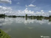 Teren cu livada si la populat cu peste, 37.620 mp, zona Oar 
