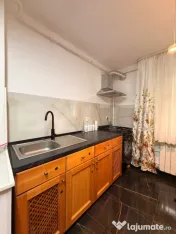 Apartament 2 camere decomandate, Zona Dacia, Cartierul Valea 
