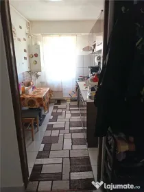 Apartament decomandat 2 camere etaj 3 zona Girocului