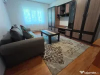 Închiriez apartament