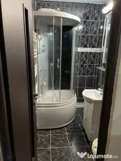 De inchiriat apartament 3 cam,Micro 38,et 1,mobilat si ut...