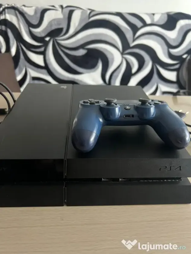 Consolă PlayStation 4 (PS4) + Joc GTA 5 original + Maneta