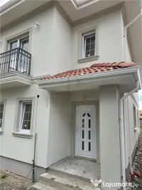 Duplex modern - la asfalt - personalizare interioara