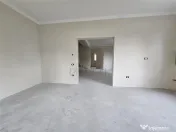 Duplex modern - la asfalt - personalizare interioara 