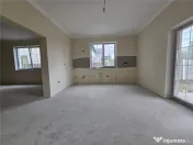 Duplex modern - la asfalt - personalizare interioara 