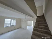 Duplex modern - la asfalt - personalizare interioara 