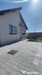Casă P+M modernă 4 camere cu finisaje premium în Domneșt 
