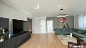 Penthouse exclusivist cu terasa 280 mp Tunari 