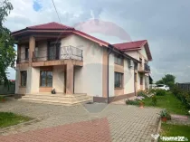 Casă / Vilă 7 camere Garoafa