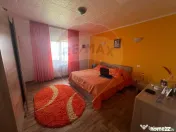 Casă / Vilă 7 camere Garoafa