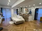 Apartament 4 camere de vanzare