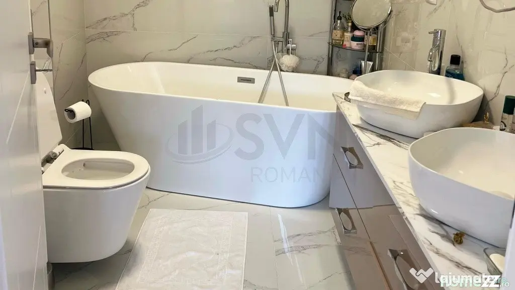 Apartament 4 camere de vanzare