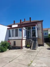 Vand casa duplex 5 camere, apartament independent și teren de 1.600 mp 