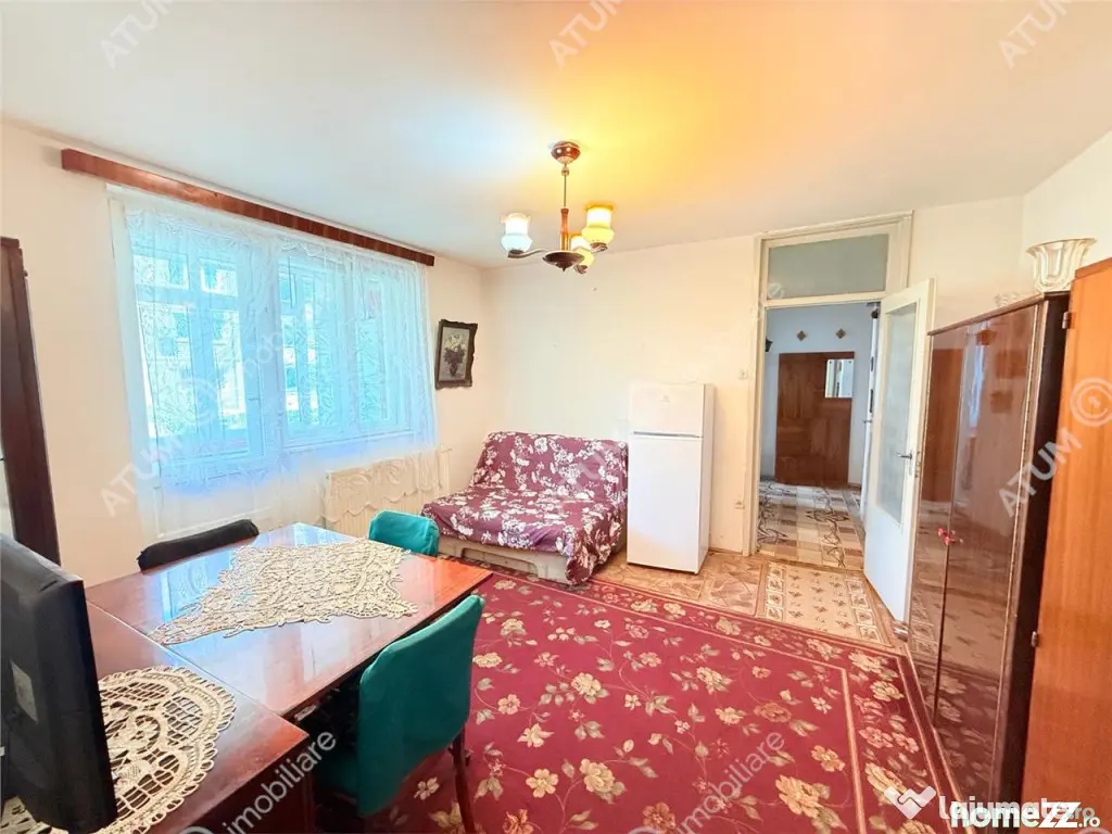 Apartament cu 3 camere etaj 1 cu balcon zona Mihai Viteazu/C