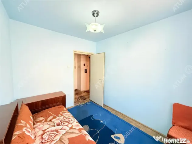 Apartament cu 3 camere etaj 1 cu balcon zona Mihai Viteazu/C