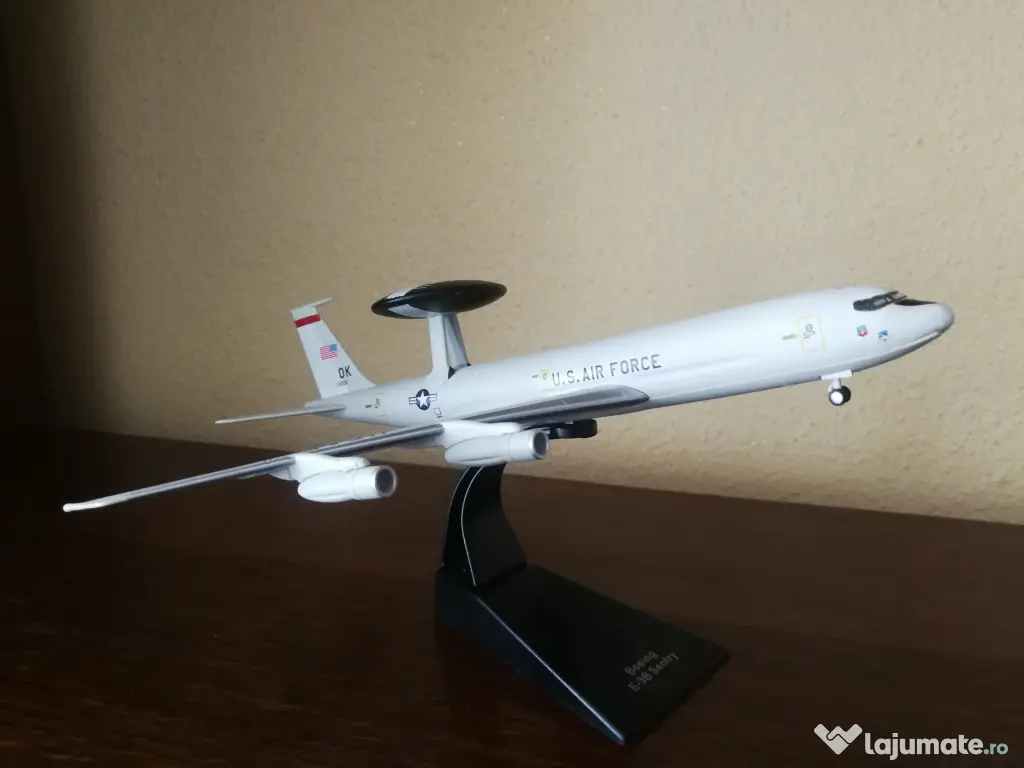 Vand macheta Avion 23 cm cu suport