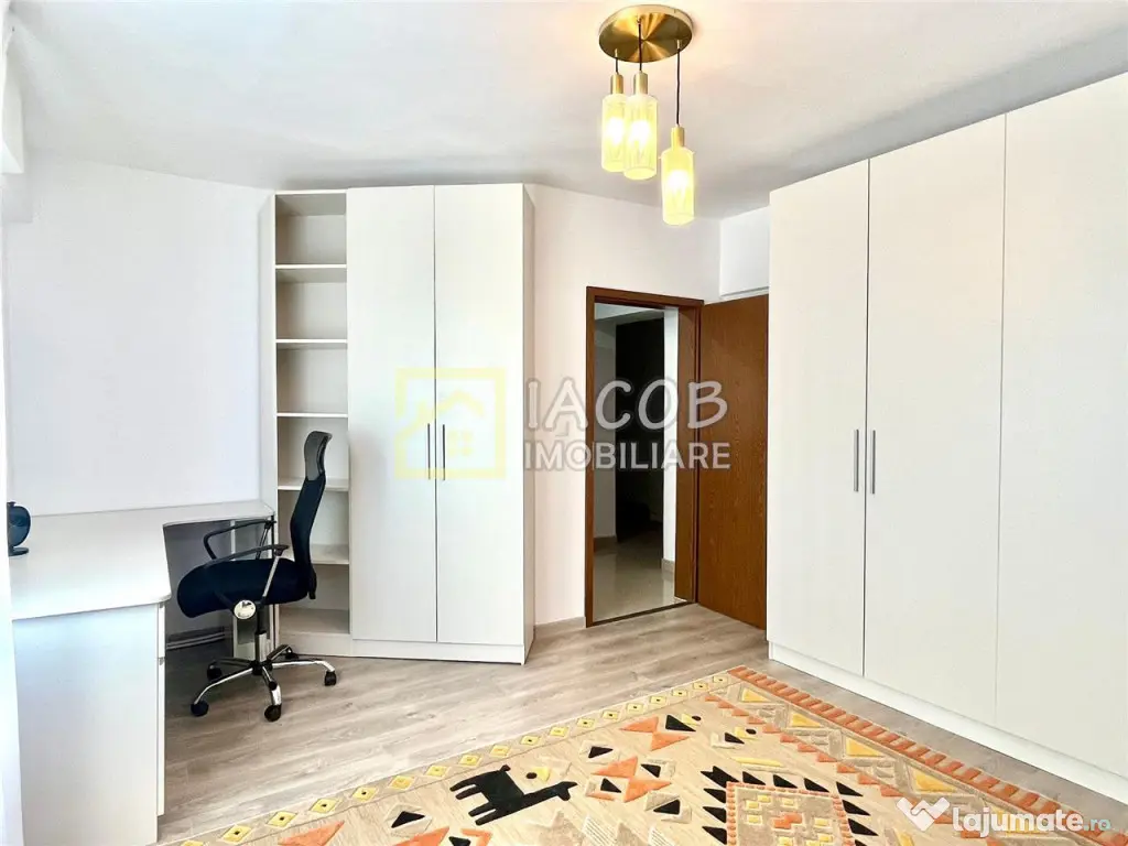 Primul chirias,apartament langa noul sediu al Primariei Baca