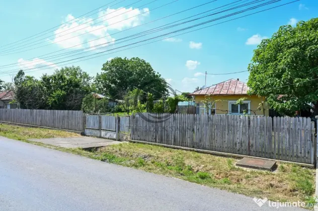 Casă din caramida de vanzare | Teren 1.117 mp | Puchenii...