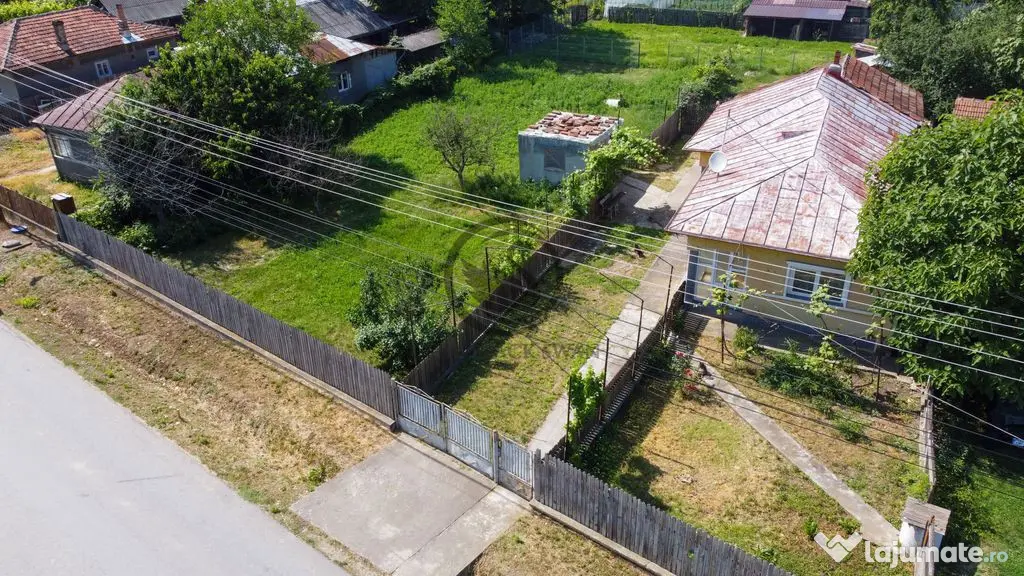 Casă din caramida de vanzare | Teren 1.117 mp | Puchenii...