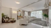 Vila superba cu piscina Otopeni drum privat 