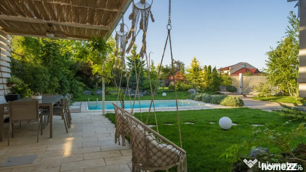 Vila superba cu piscina Otopeni drum privat