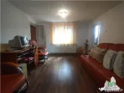 Teren generos 700 mp, include casa cu panouri fotovoltaice,