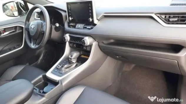 Toyota RAV-4 Hybrid Exclusive Vand autoturism rulat